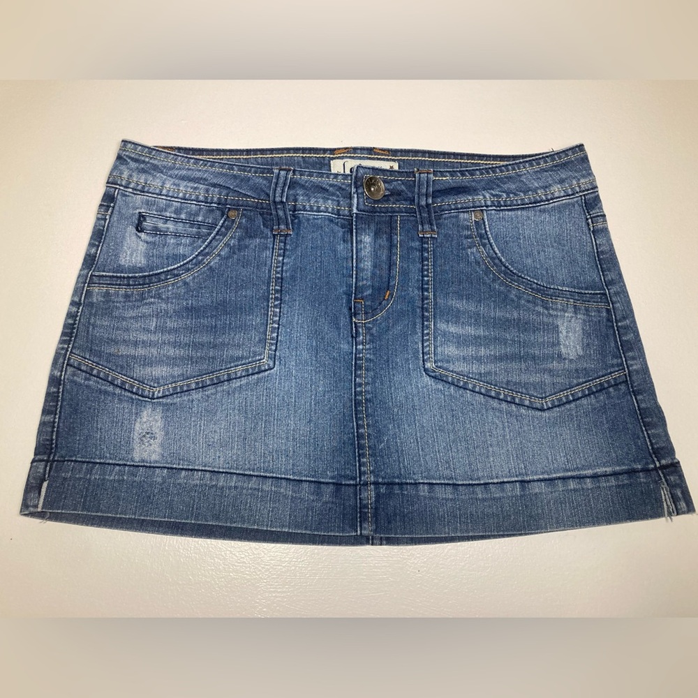 L.E.I. DENIM MINISKIRT JUNIORS SIZE 5 EXCELLENT CONDITION